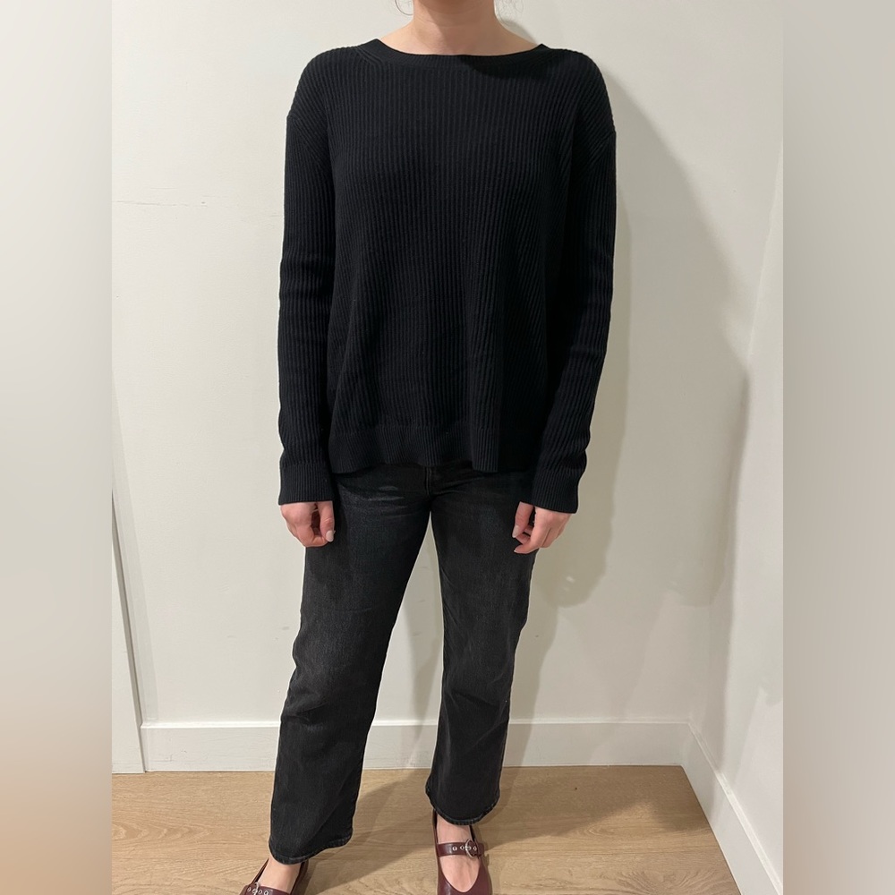 Vince Black Sweater (M)